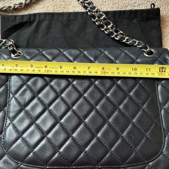 CHANEL Classic FLAP OG CAVIAR Maxi *MINT* Condition Silver Hardware L@@K! - Picture 8 of 16